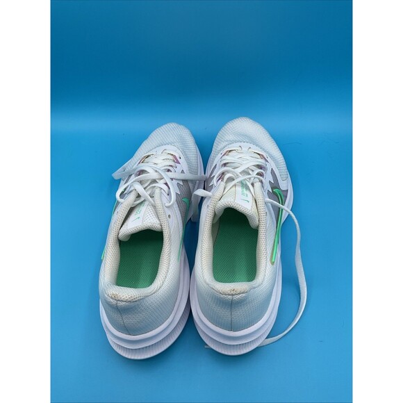 Nike Women's Downshifter 11 White/Green Glow Running Shoes - Size 8.5 - Picture 3 of 9